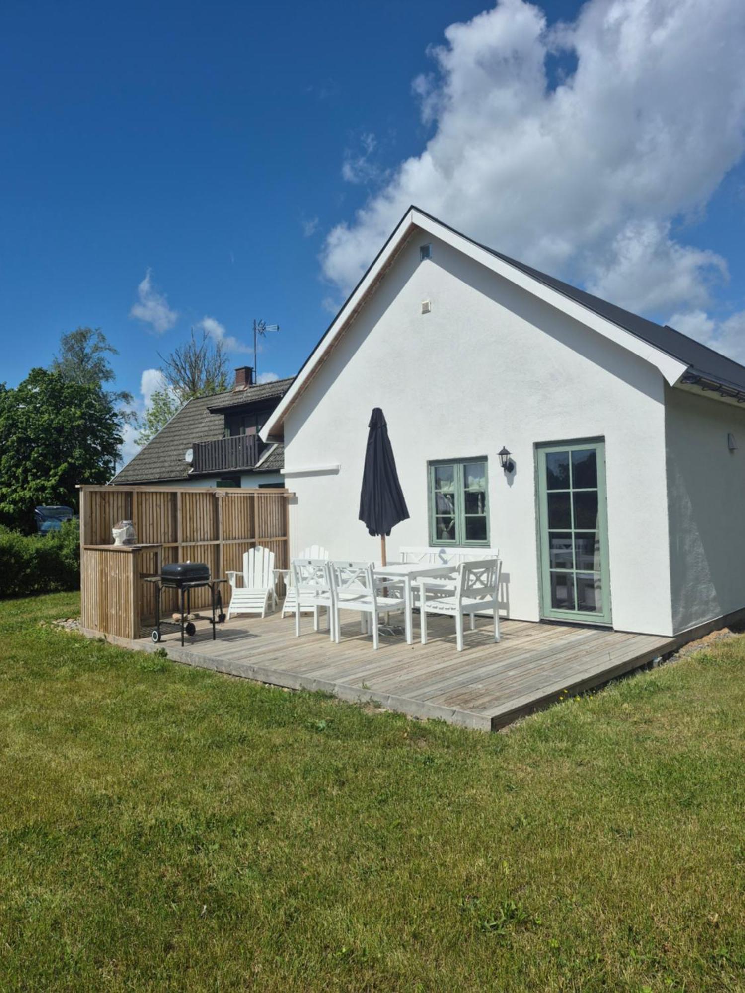 Litet Hus I Mysig By Naera Havet Villa Ystad Exterior photo